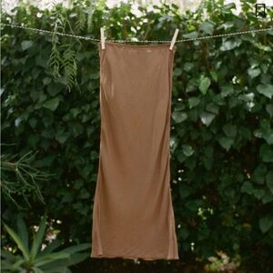 Doen light brow/nude long sheer slip